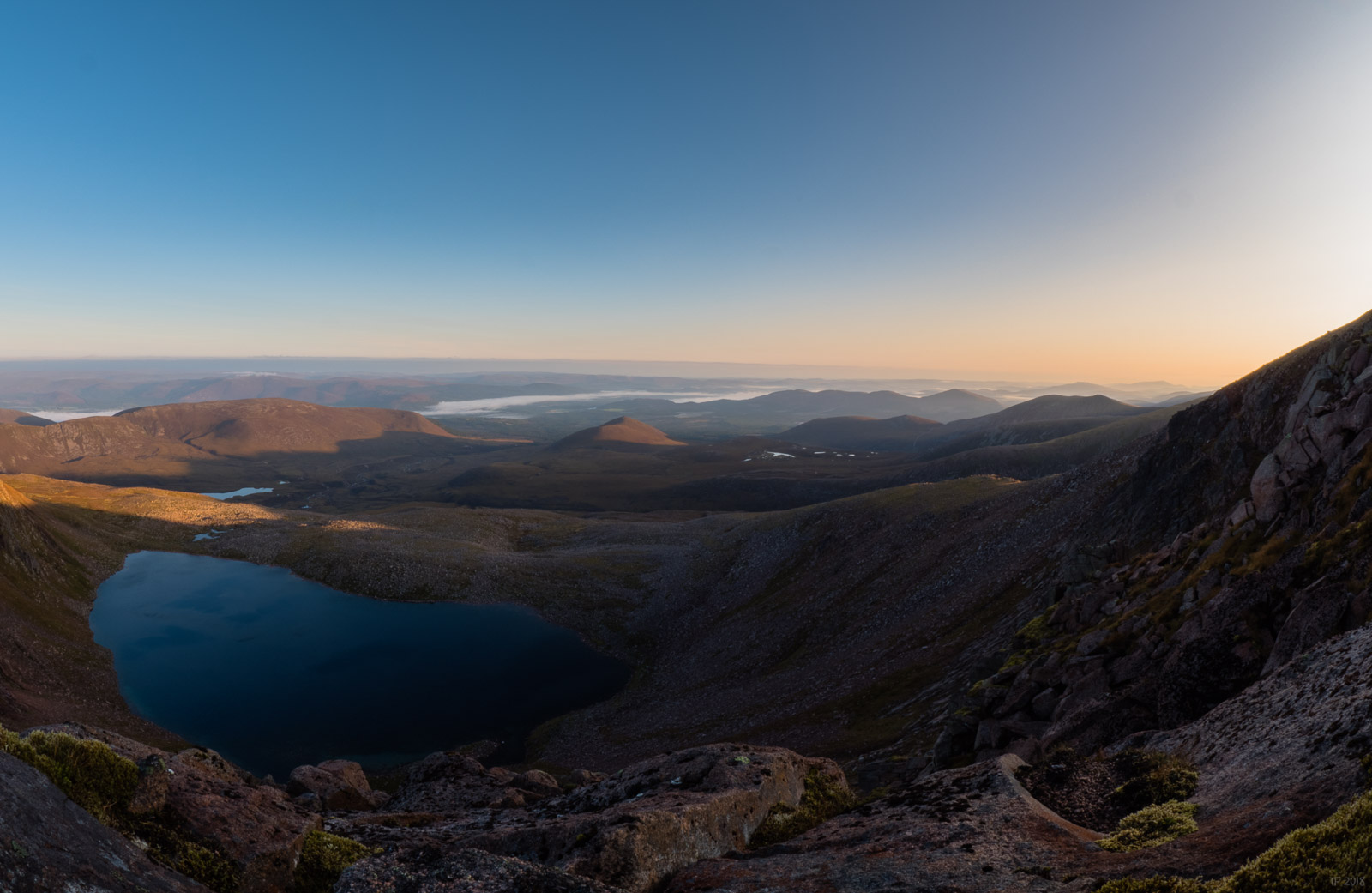 Lochain Coire an Lochain, Breariach